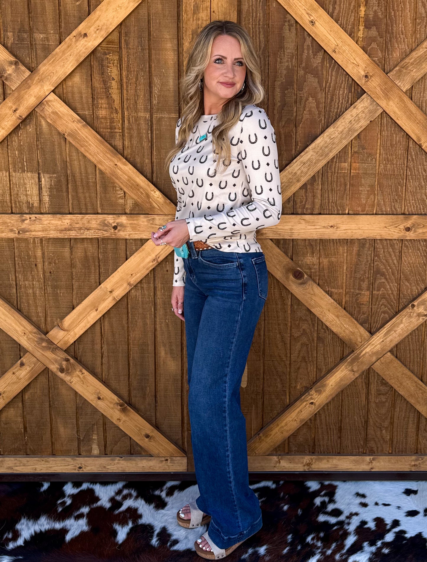 Horseshoe Ribbed Long Sleeve