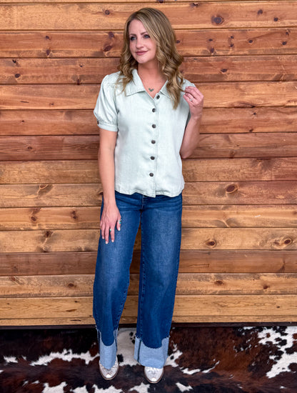 The Daphne Button-Up Top