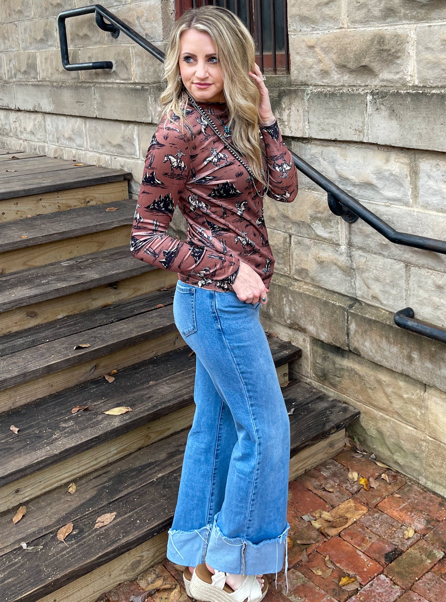 Buck ‘Em Velvet Top