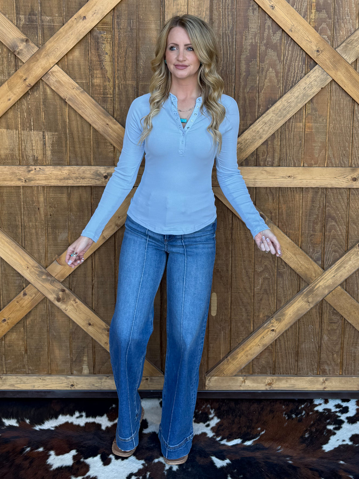 The Henley Basic Long Sleeve *Light Blue