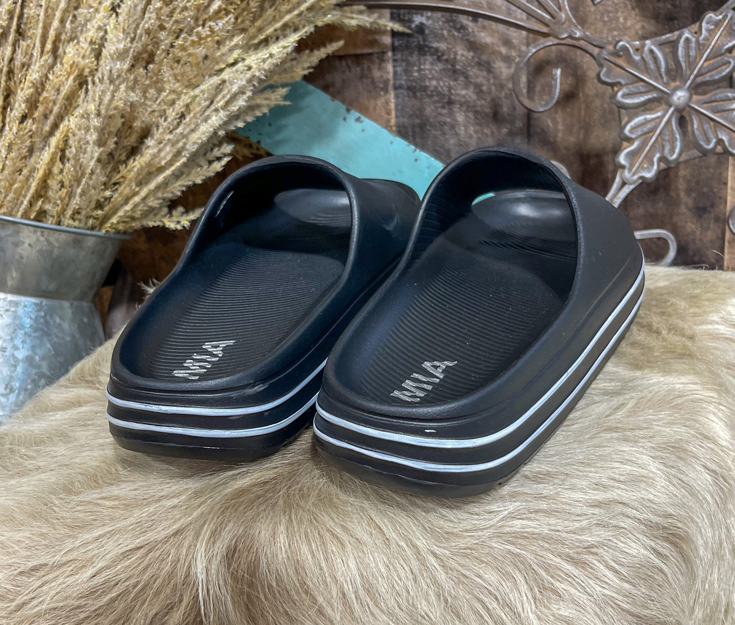 Porsha Slides - Black