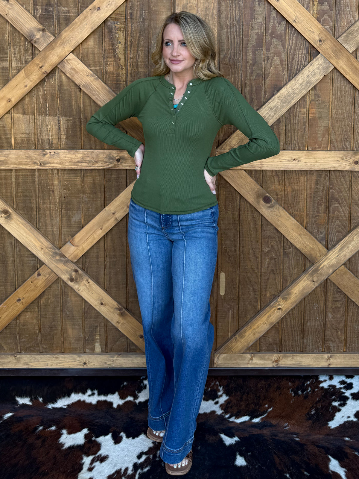 The Henley Basic Long Sleeve *Sage