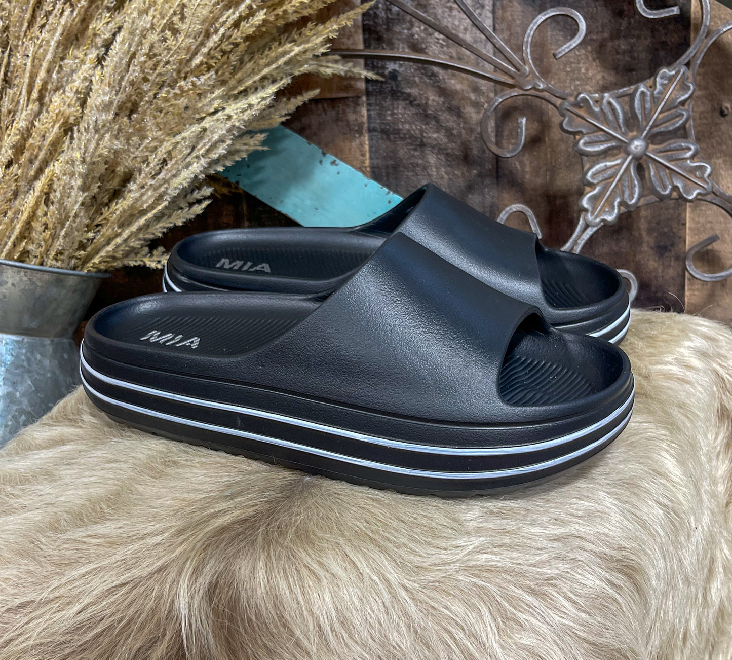 Porsha Slides - Black