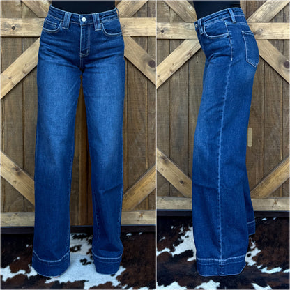 The Shiloh Vervet Jeans