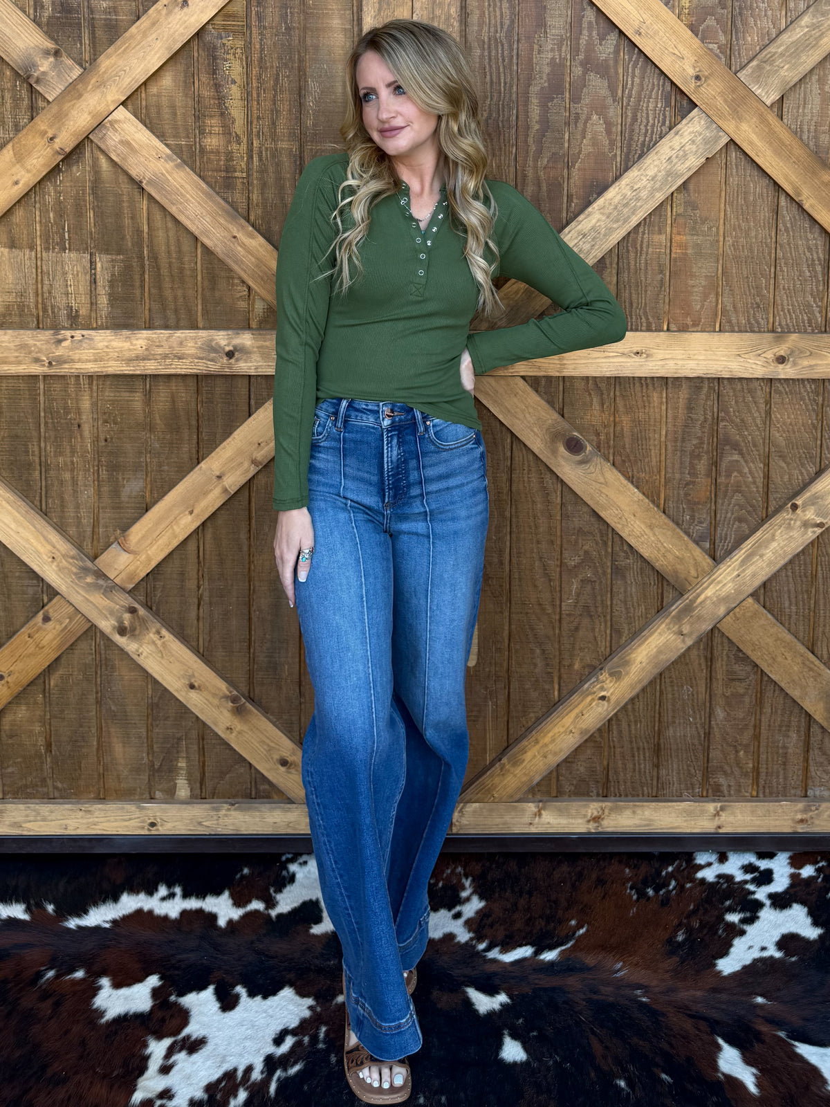 The Henley Basic Long Sleeve *Sage