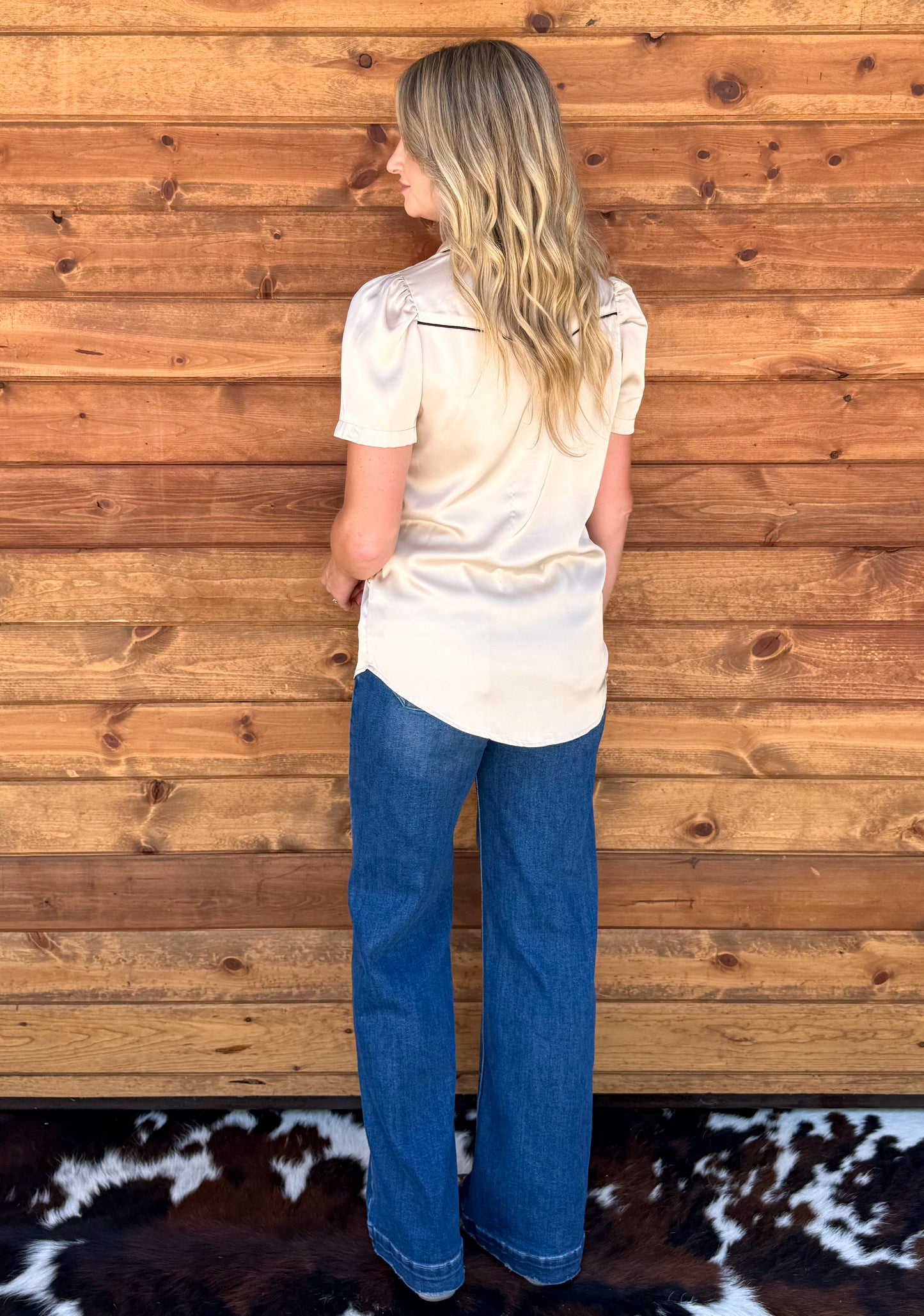 Cowgirl Pearl Snap Top *Ivory