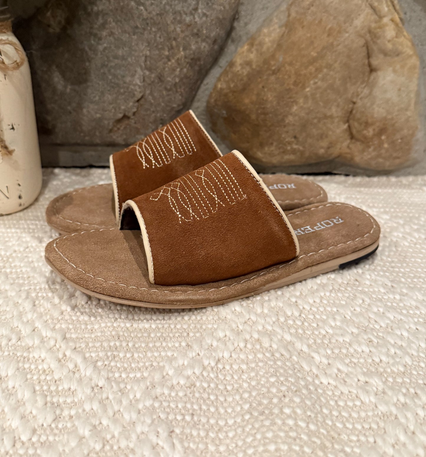The Hampton Slides *Tan
