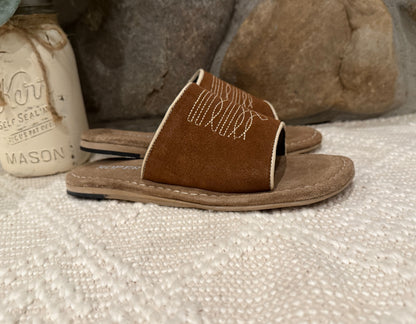 The Hampton Slides *Tan