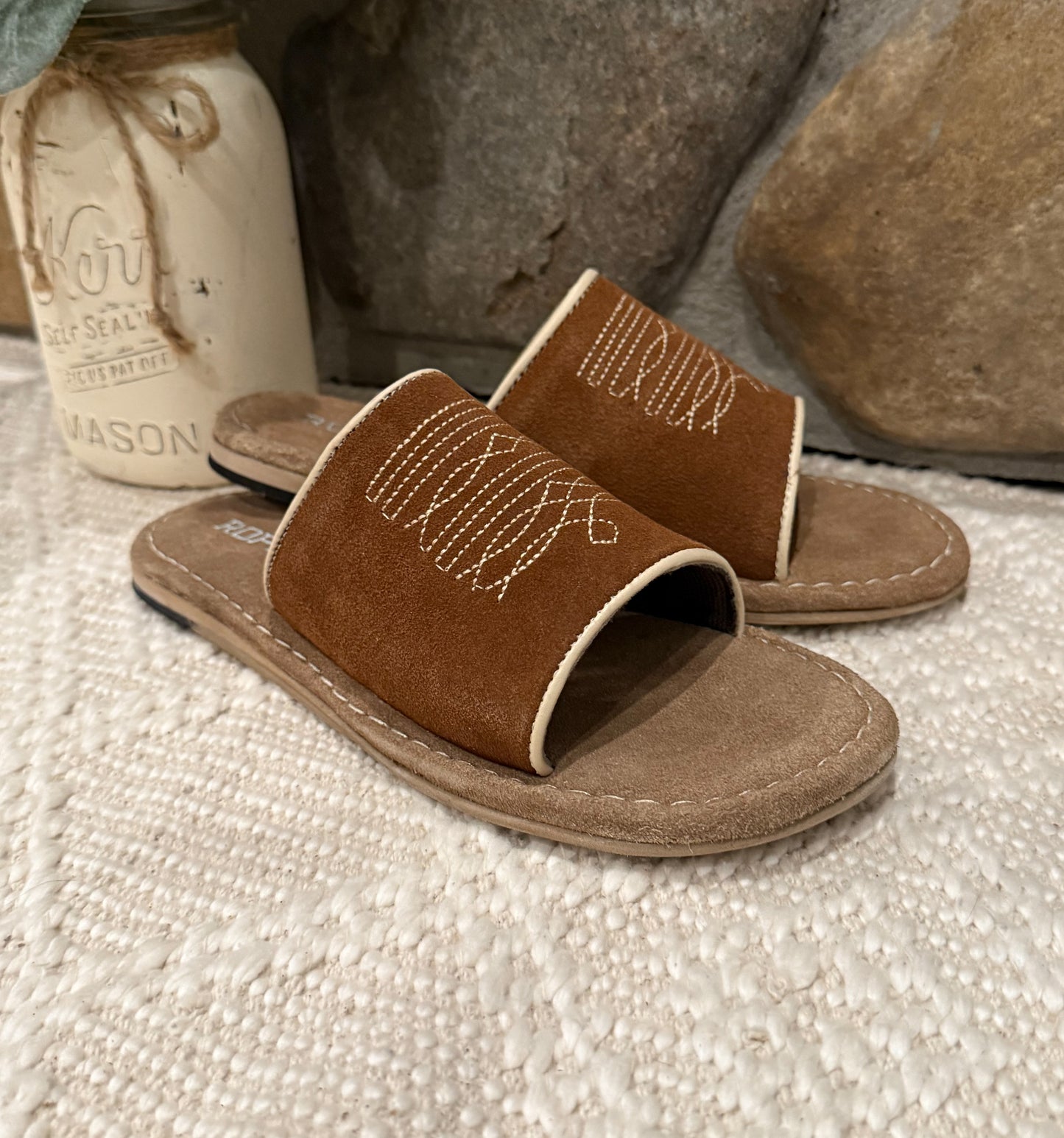 The Hampton Slides *Tan