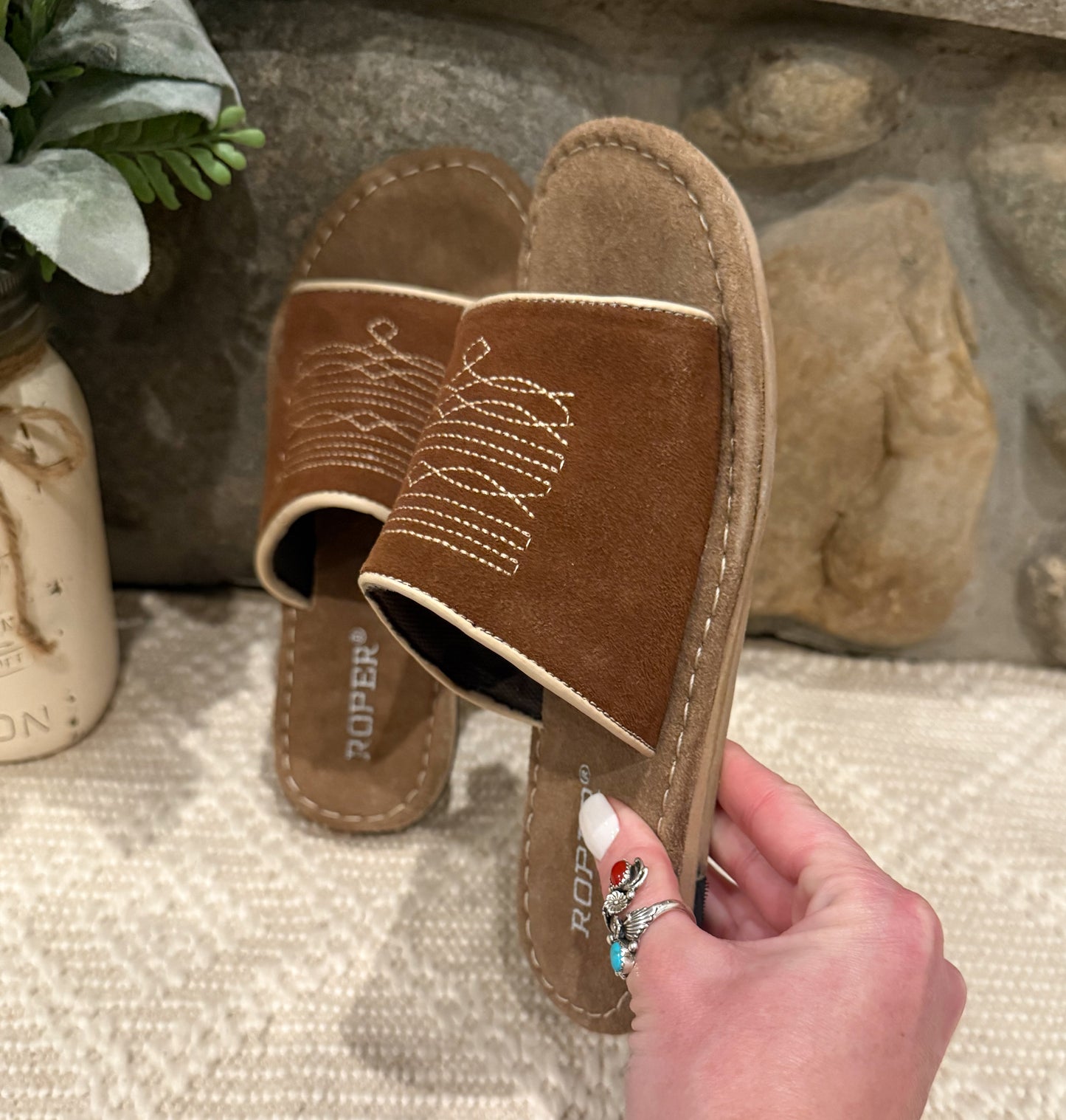 The Hampton Slides *Tan