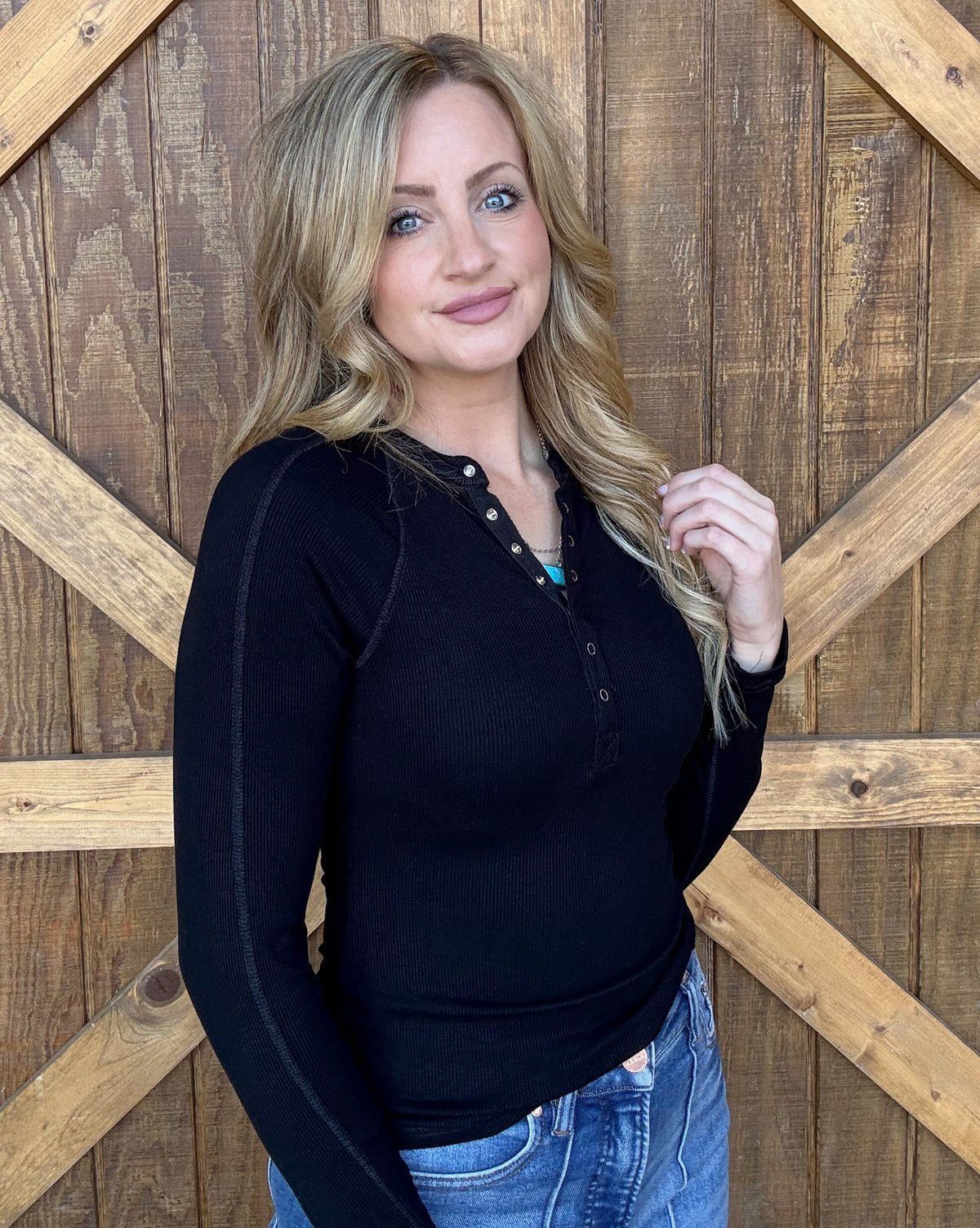 The Henley Basic Long Sleeve *Black