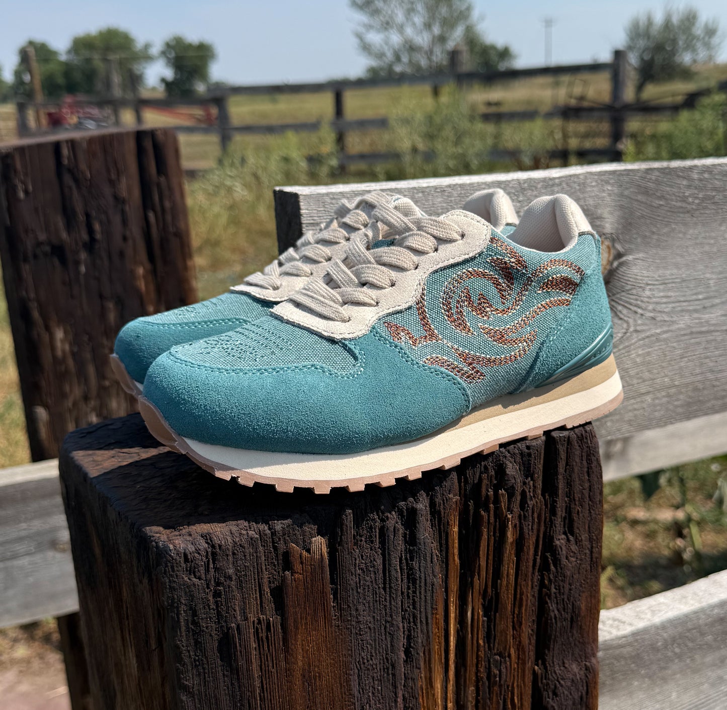 The Western Tennis Shoes *Turquoise