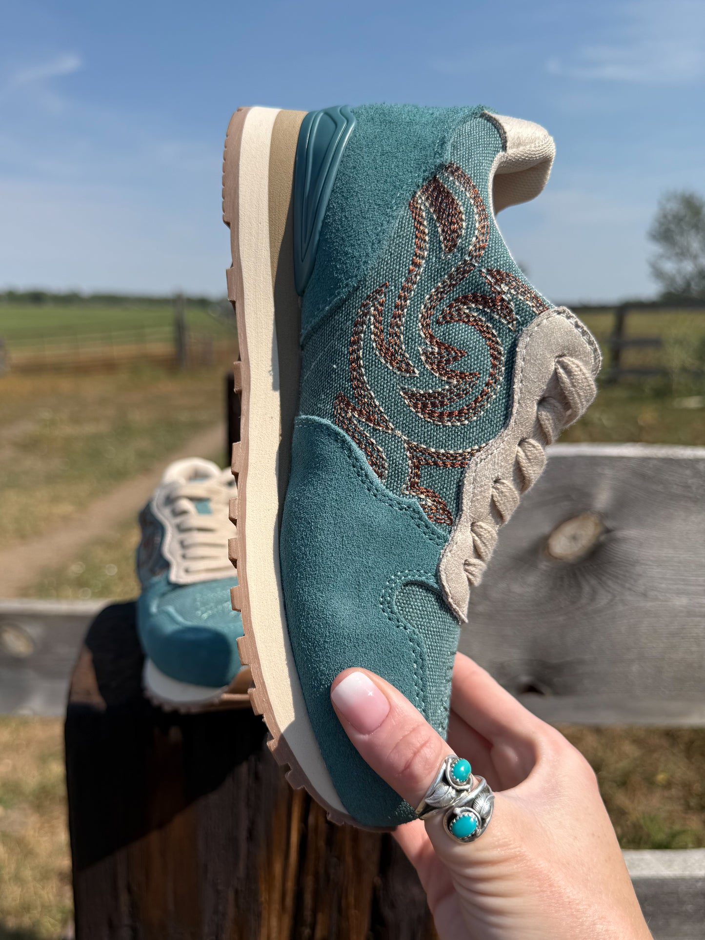 The Western Tennis Shoes *Turquoise