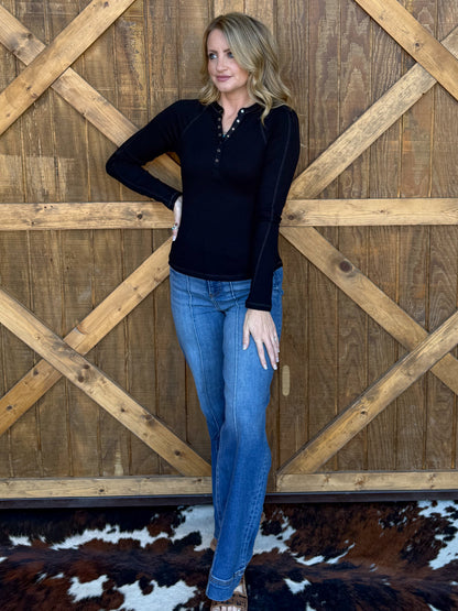 The Henley Basic Long Sleeve *Black