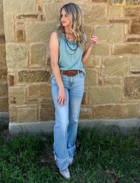 Avery Comfy Tank *Sky Blue