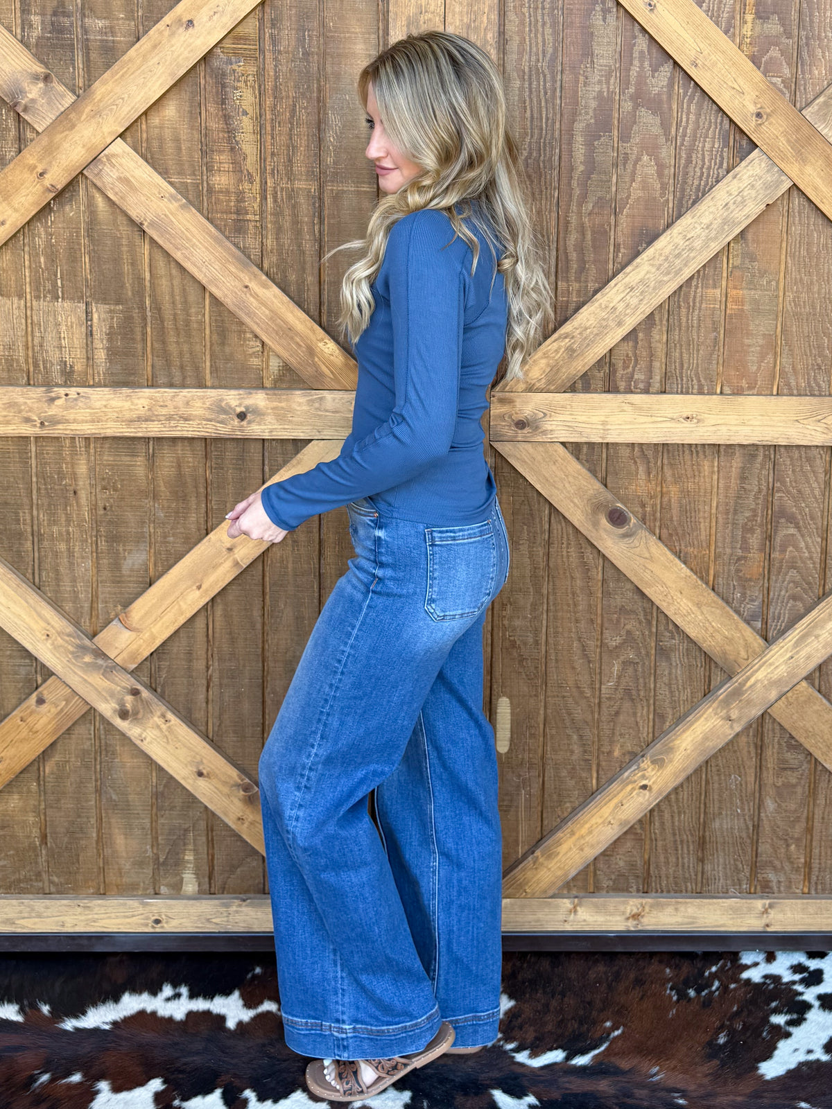 The Henley Basic Long Sleeve *Ocean Blue