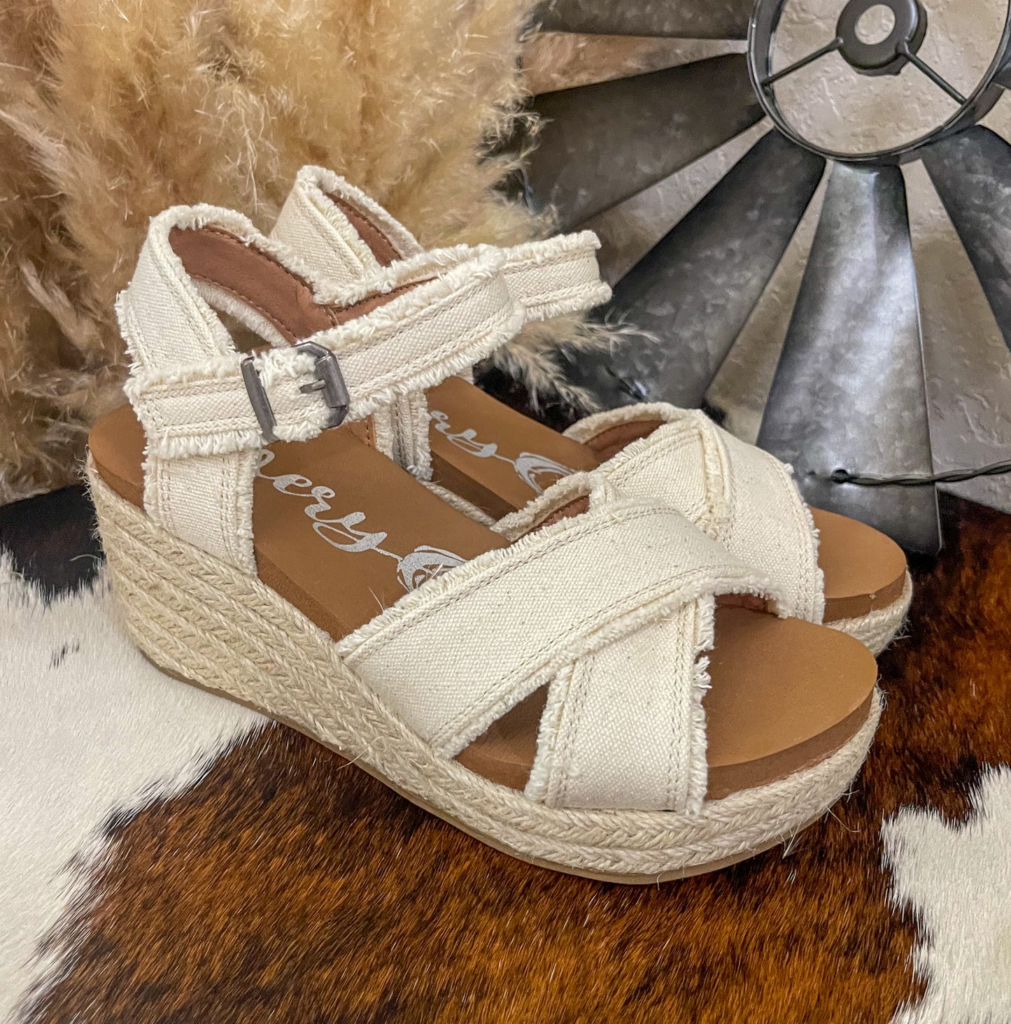 Brista Wedges by Very G