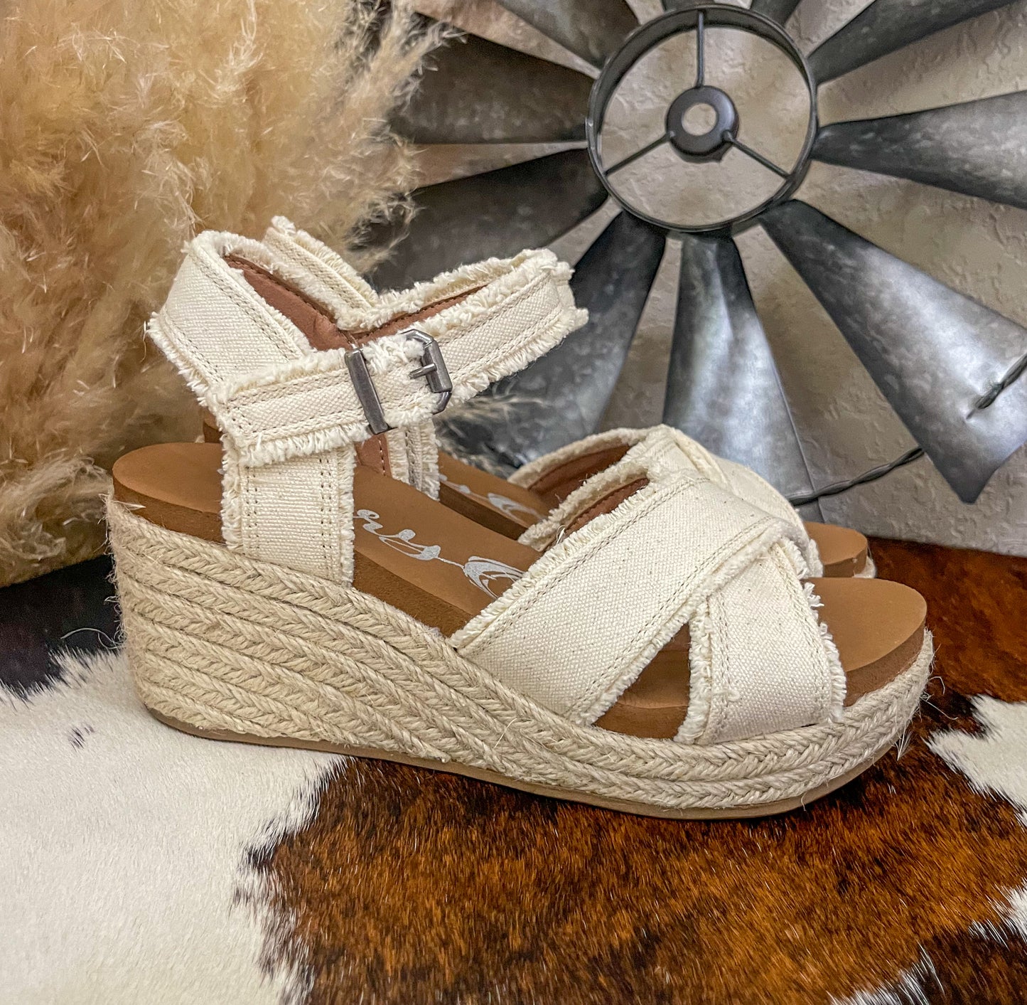 Brista Wedges by Very G