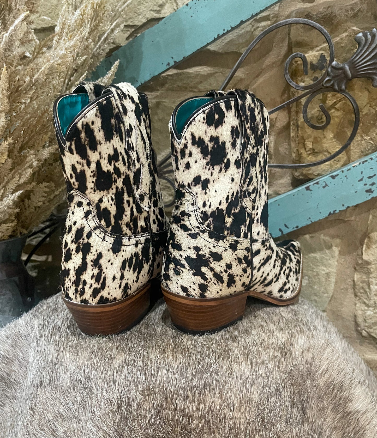 Cow Bow Myra Booties