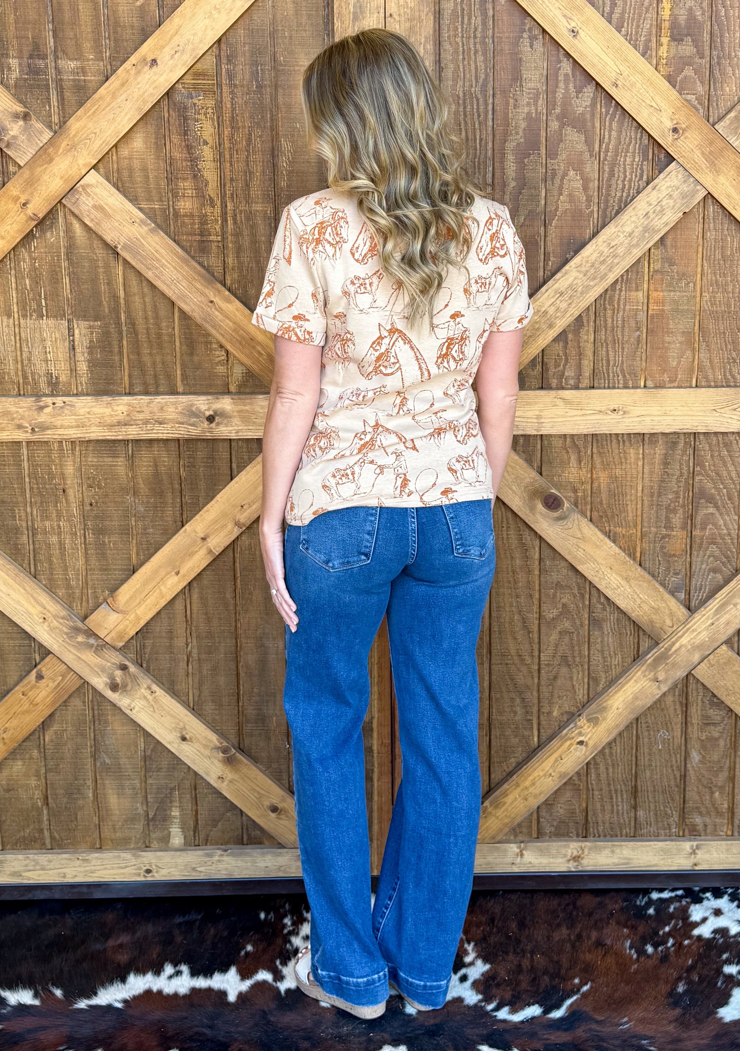 Doodle Horse Tee *Saddle