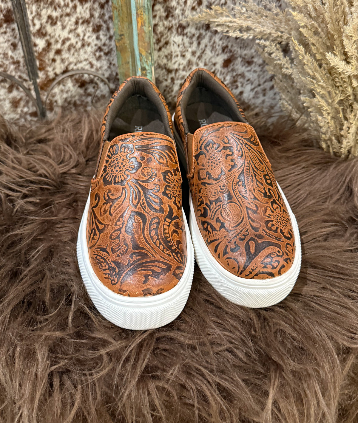 The Dakota Sneakers *Brown