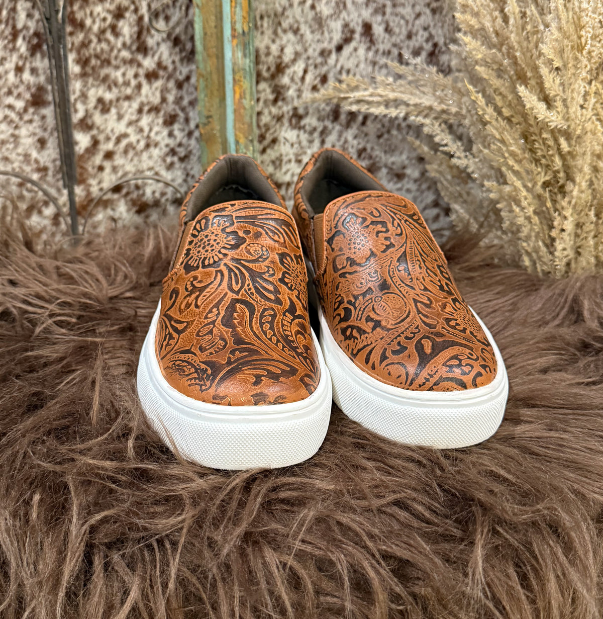 The Dakota Sneakers *Brown