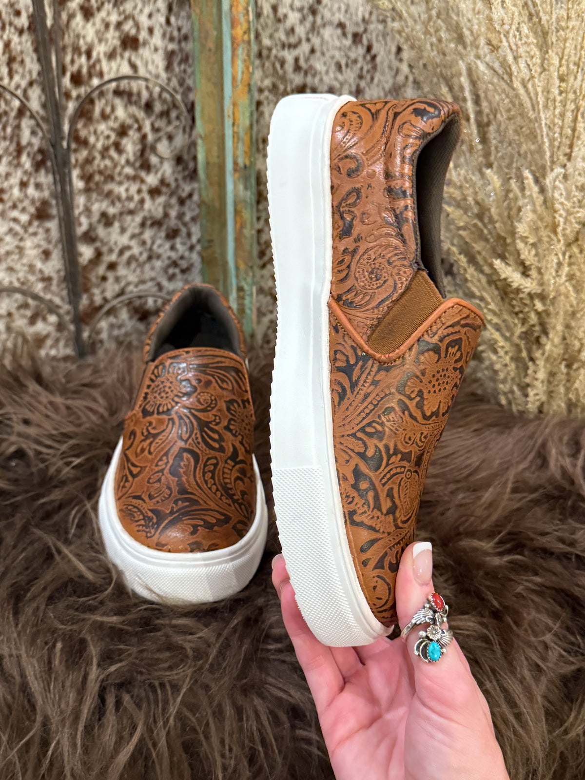The Dakota Sneakers *Brown