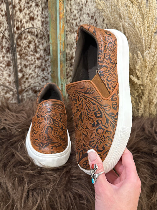 The Dakota Sneakers *Brown