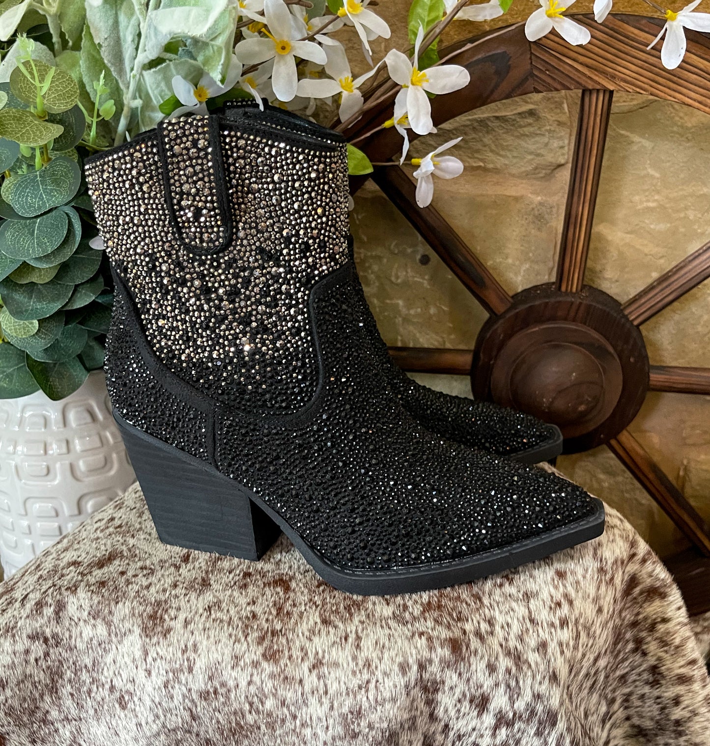 Maya Booties by Very G