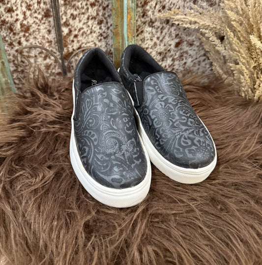 The Dakota Sneakers *Black