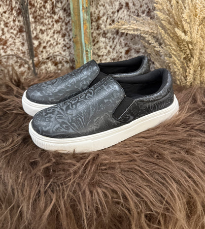 The Dakota Sneakers *Black