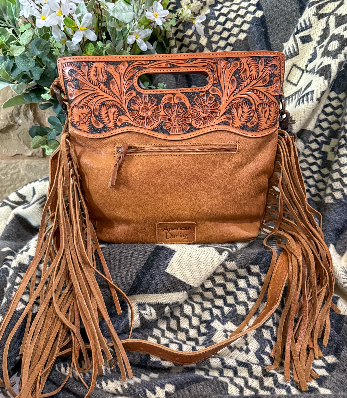 The Calgary Crossbody