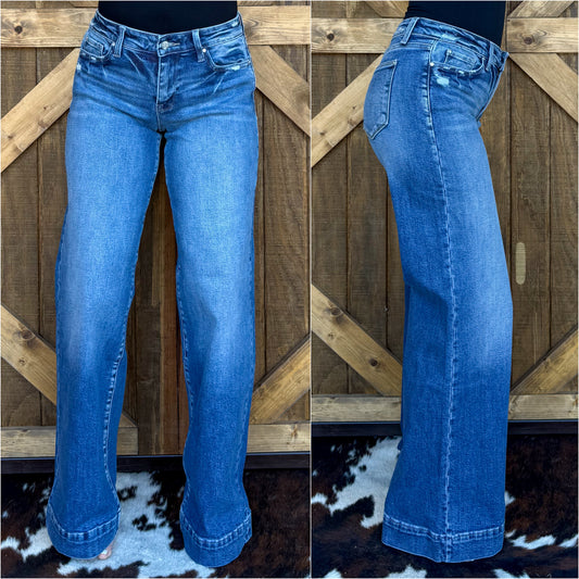 The Daphne Petra Jeans