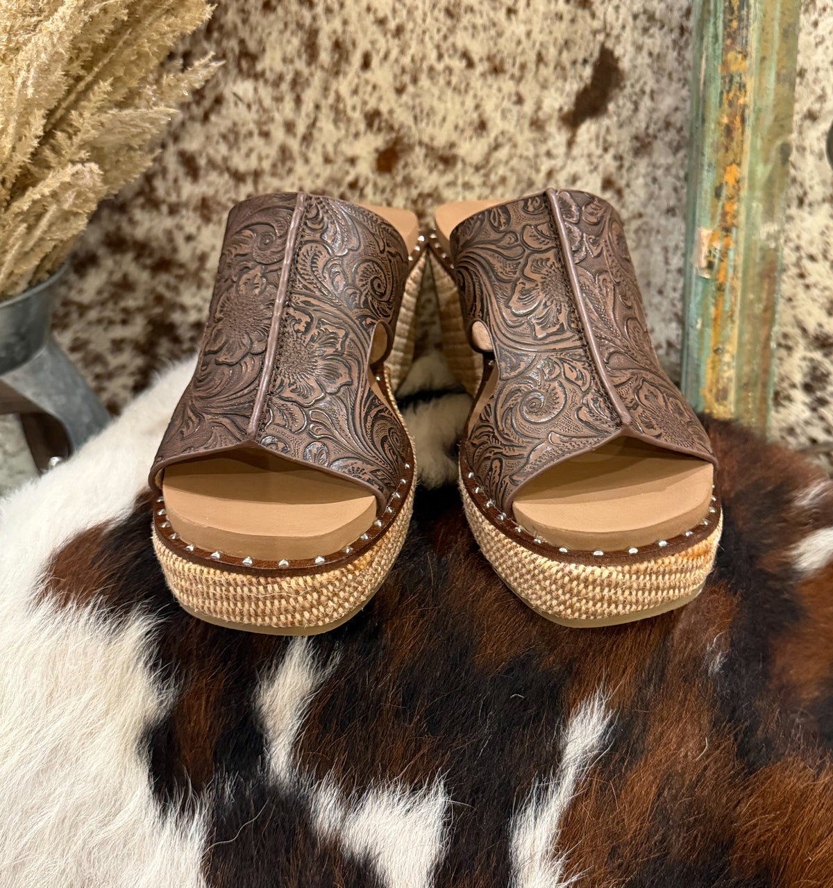 Western Floral Wedges