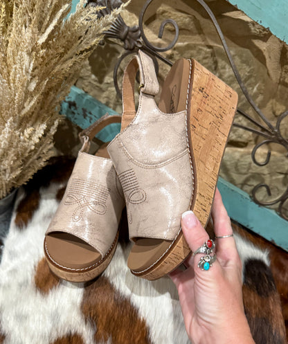 Most Wanted Corkys Wedges *Cream