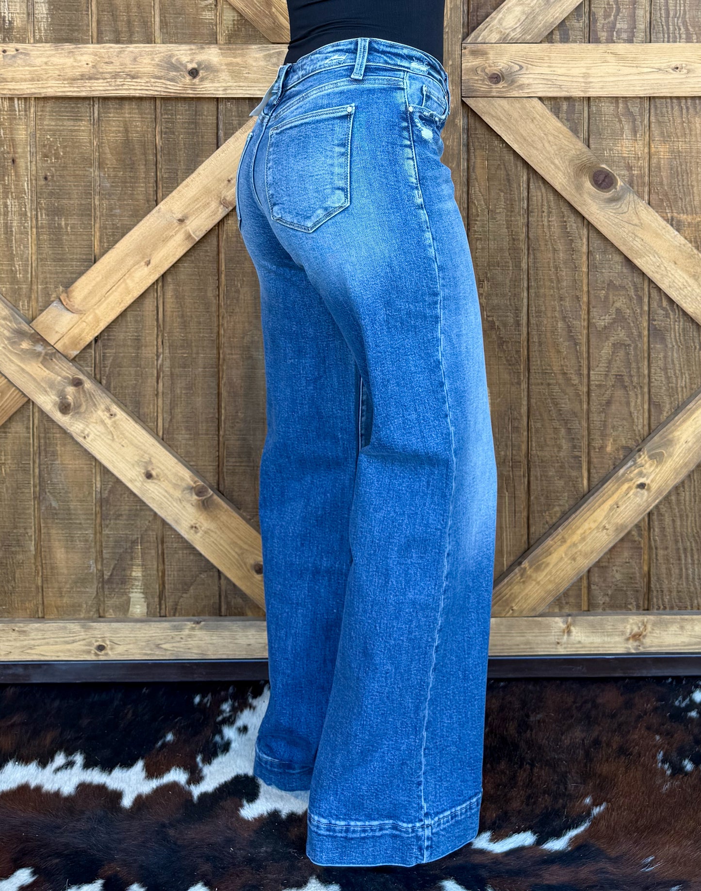 The Daphne Petra Jeans