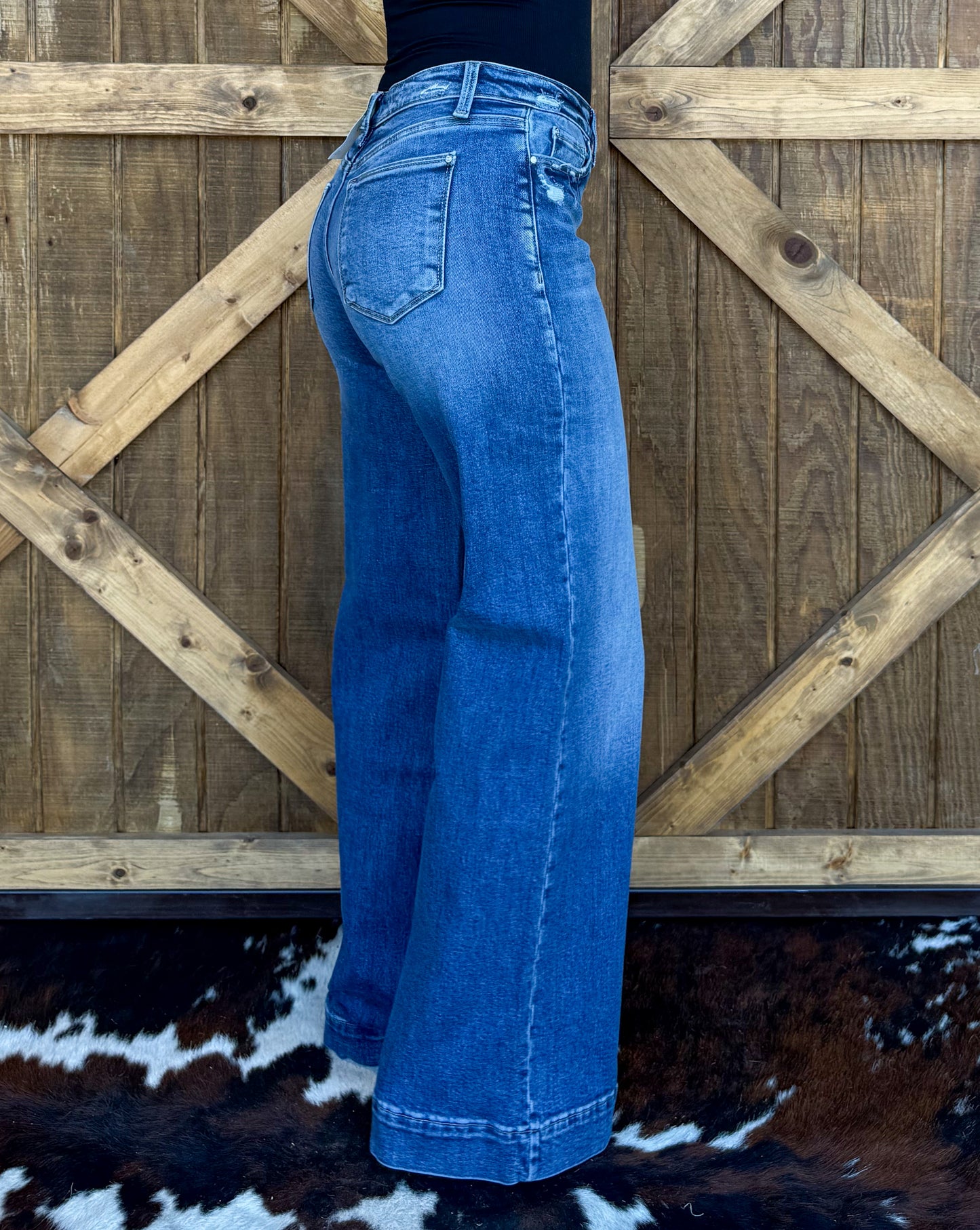 The Daphne Petra Jeans