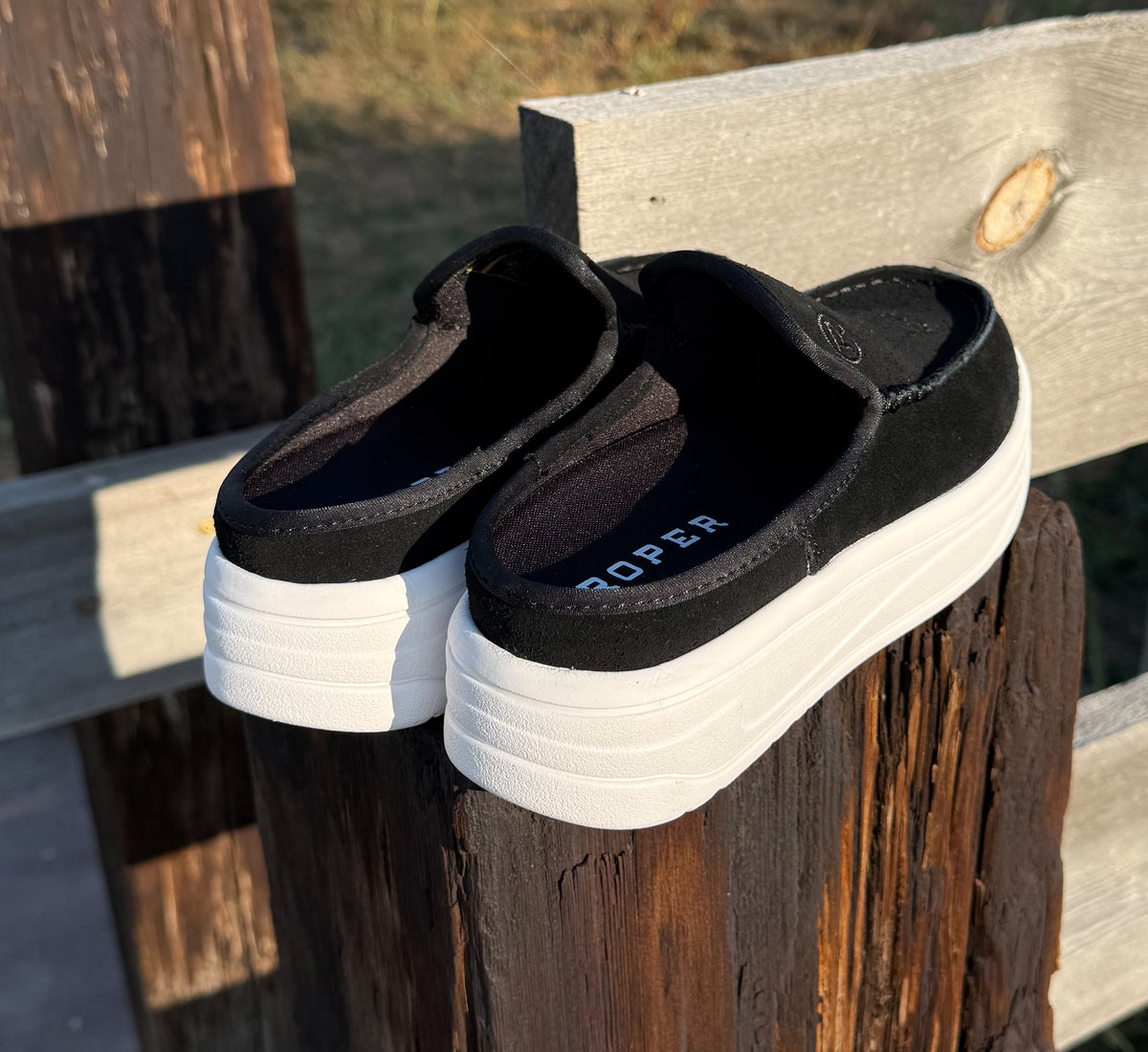 The Cowgirl Mule Slip-Ons *Black