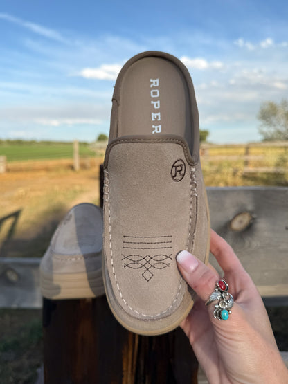 The Cowgirl Mule Slip-Ons *Tan