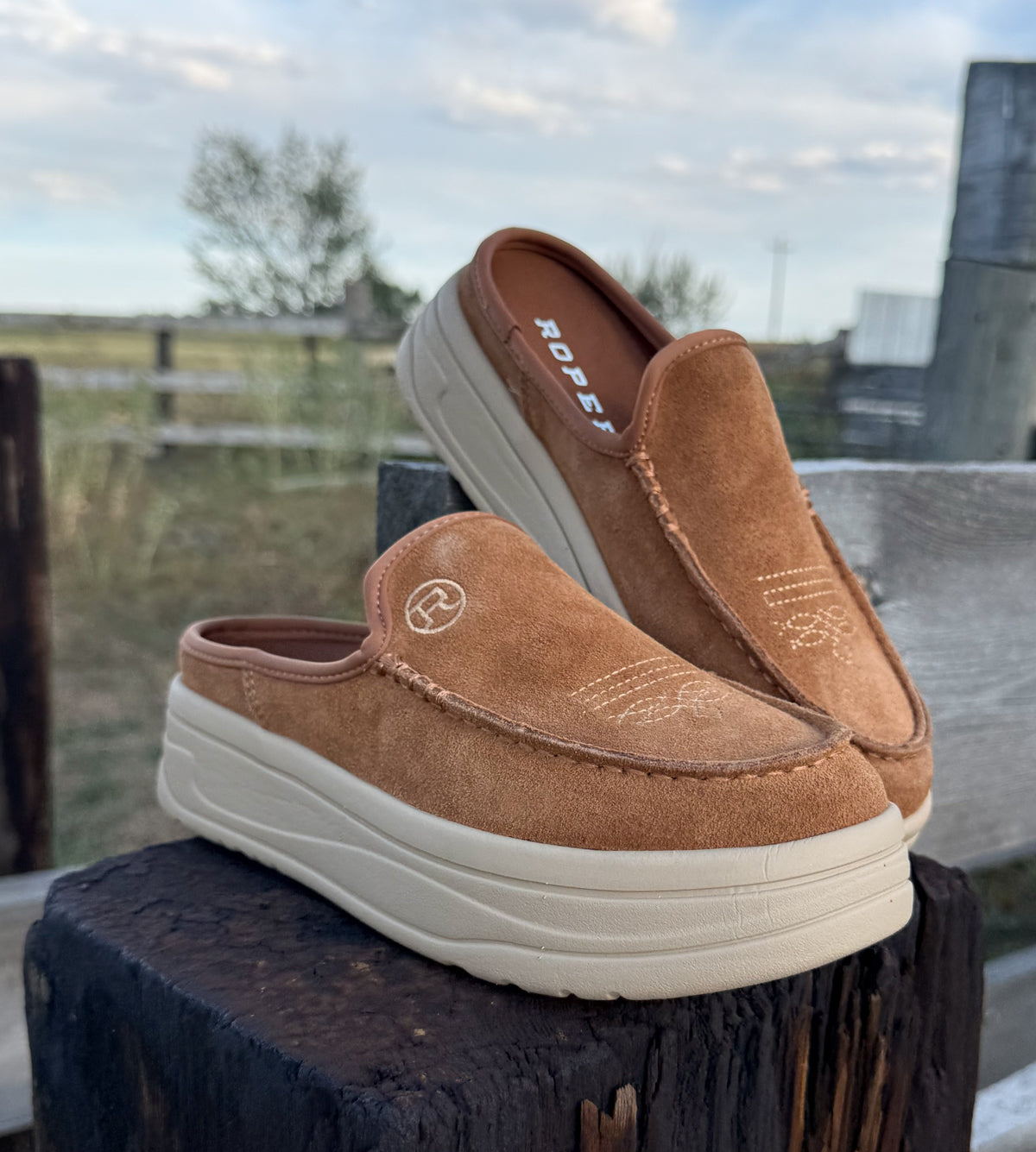 The Cowgirl Mule Slip-Ons *Brown