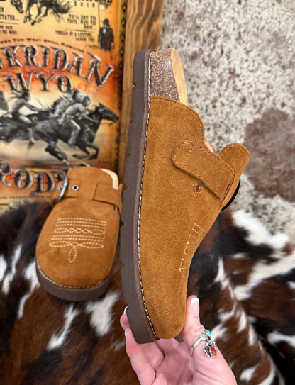 The Ranch Hand Slip-Ons *Tobacco
