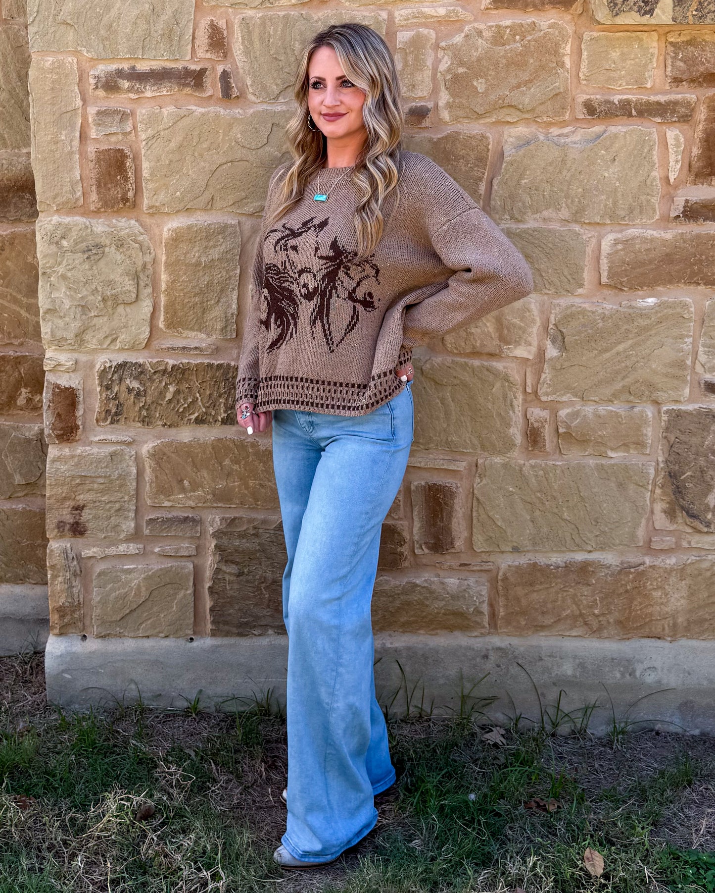 Wind River Horses Sweater *Tan