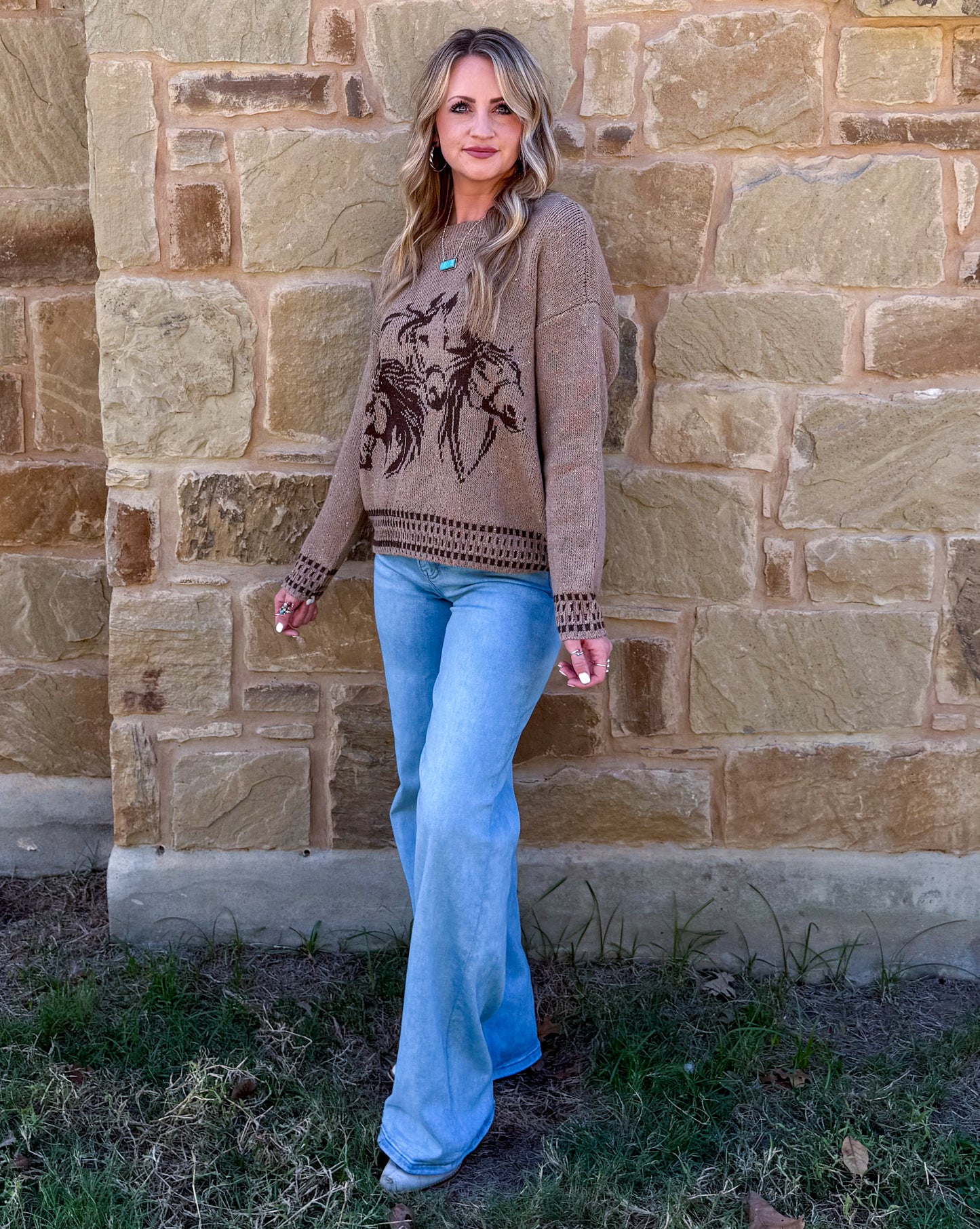 Wind River Horses Sweater *Tan