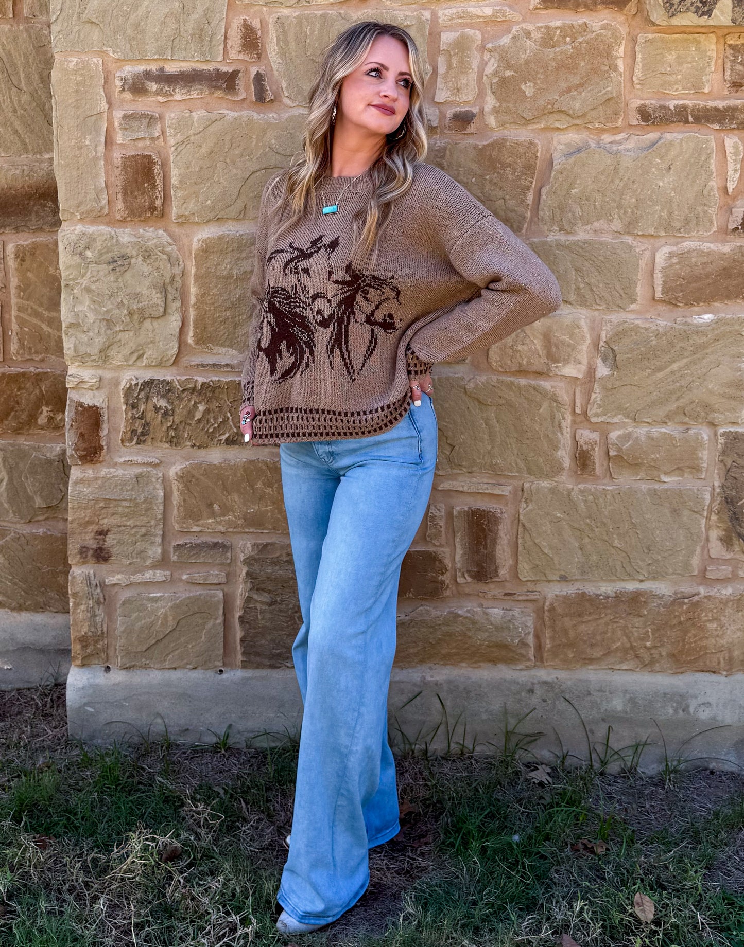 Wind River Horses Sweater *Tan