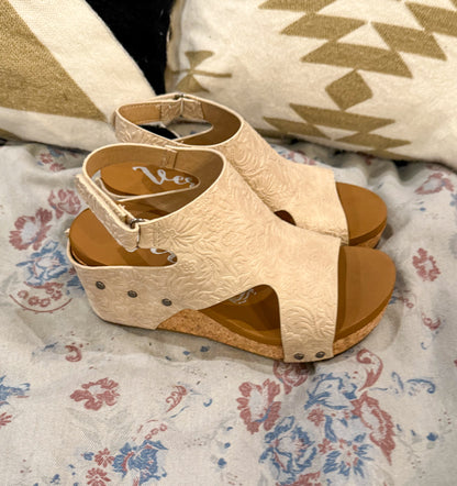 Wally Wedges *Cream