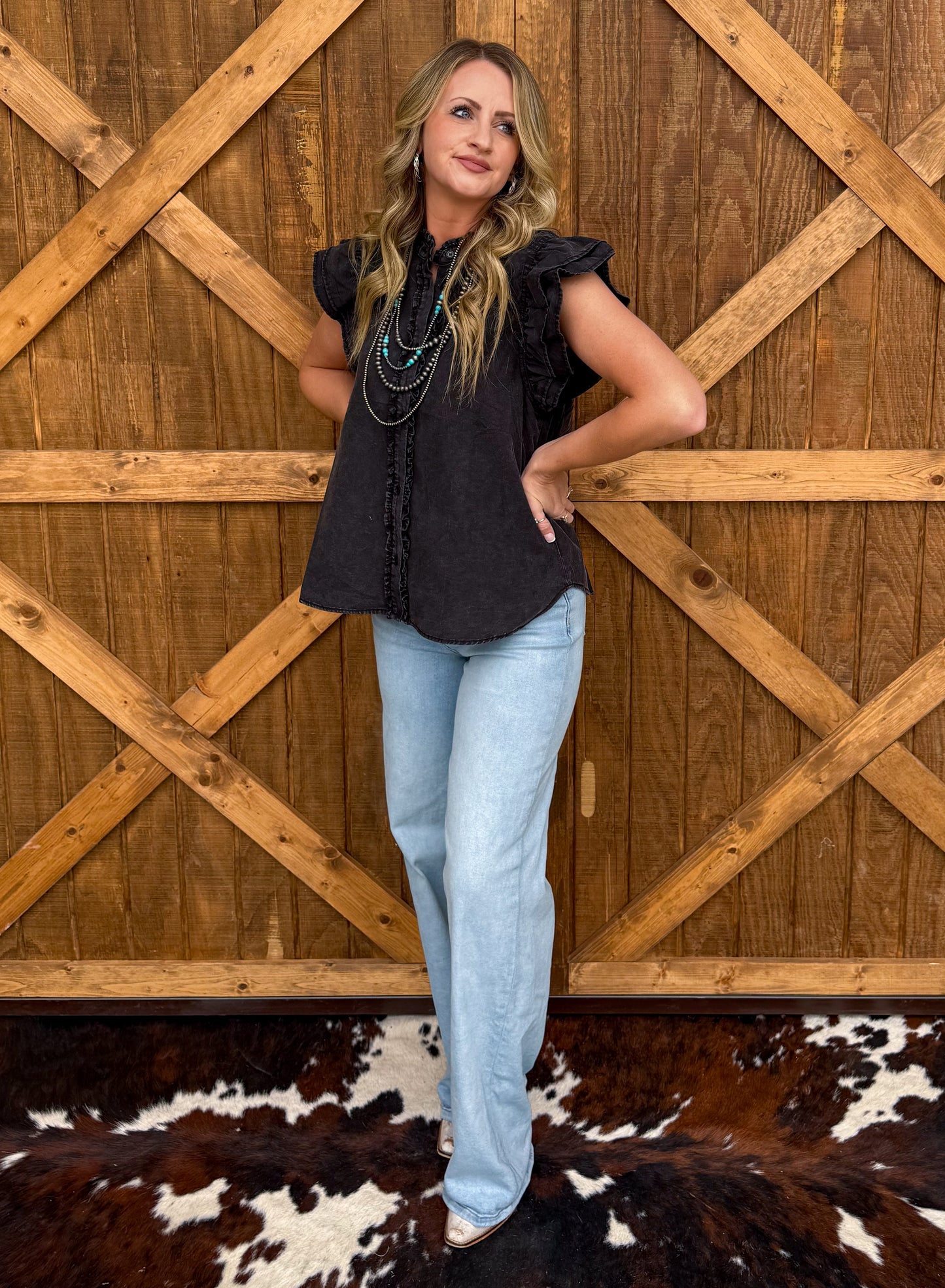 The Annie Oakley Top *Black