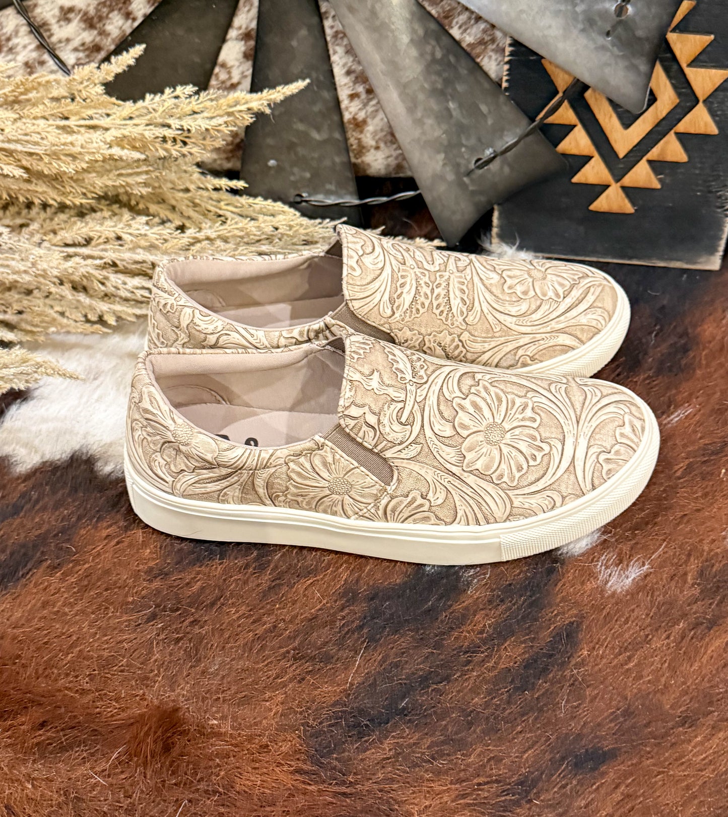 The Rodeo Sneakers * Taupe