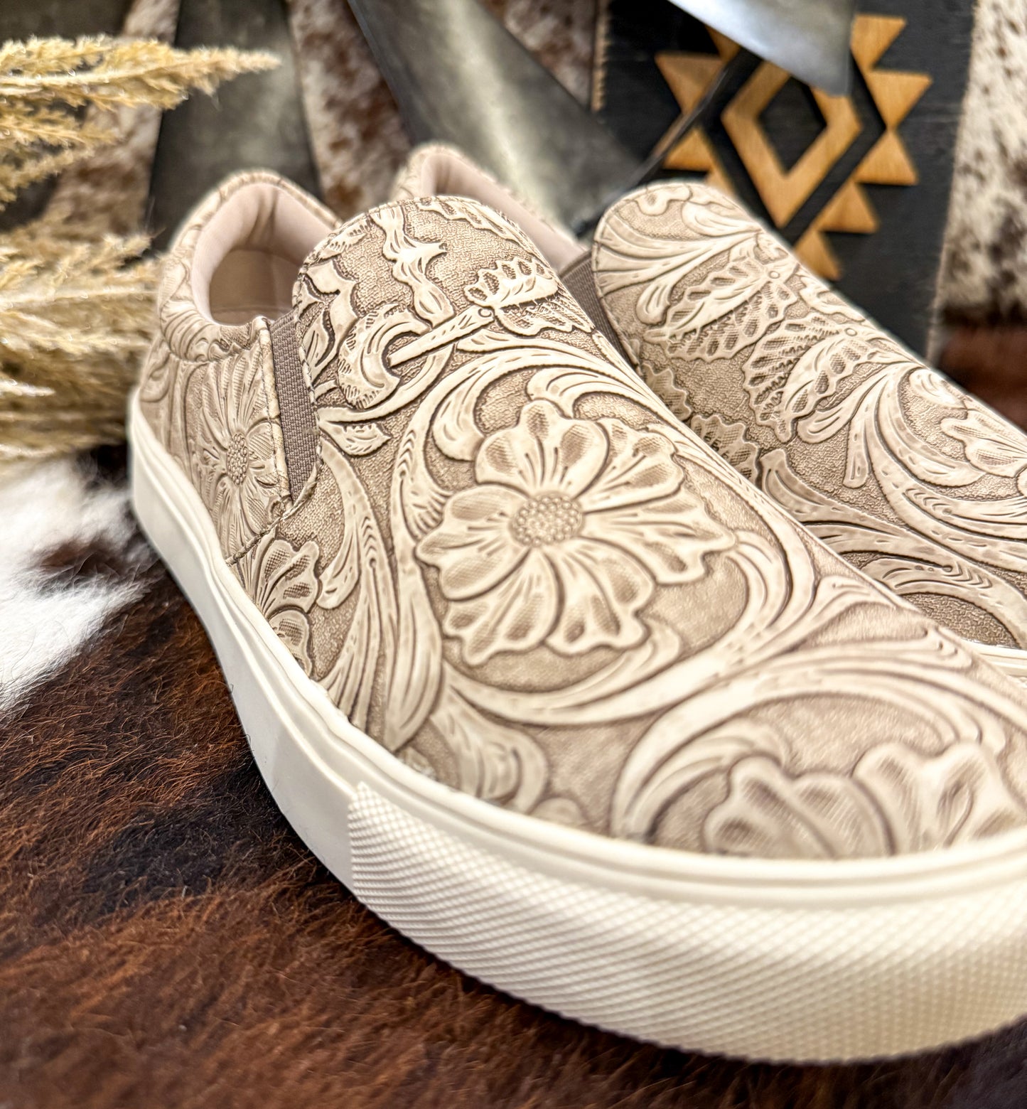 The Rodeo Sneakers * Taupe