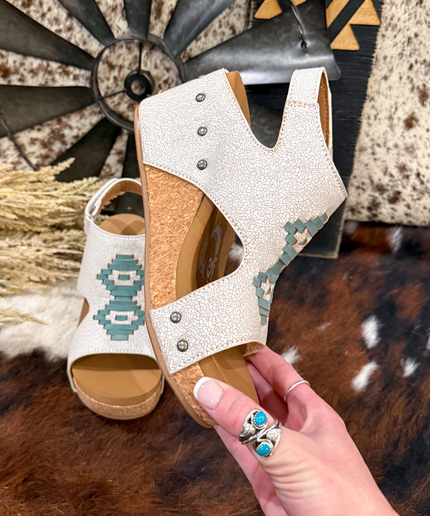 Hana Wedges *Turquoise