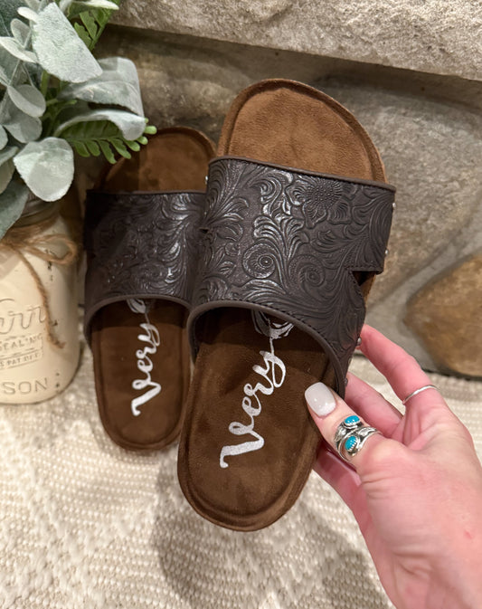 Jordyn Sandals *Chocolate